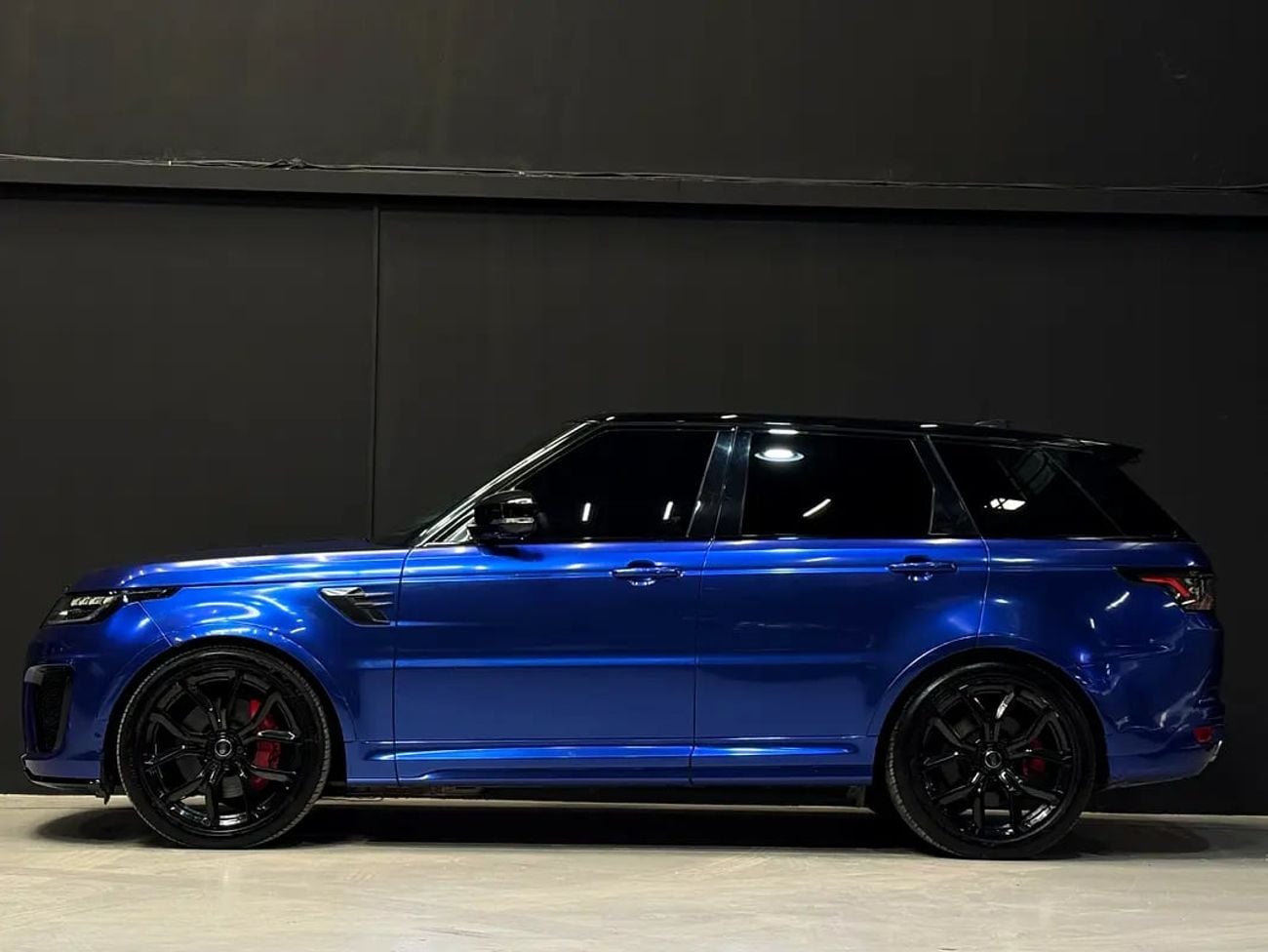 Land Rover Range Rover Sport SVR 5.0L (550 HP) SVR | PERFORMANCE SUV
