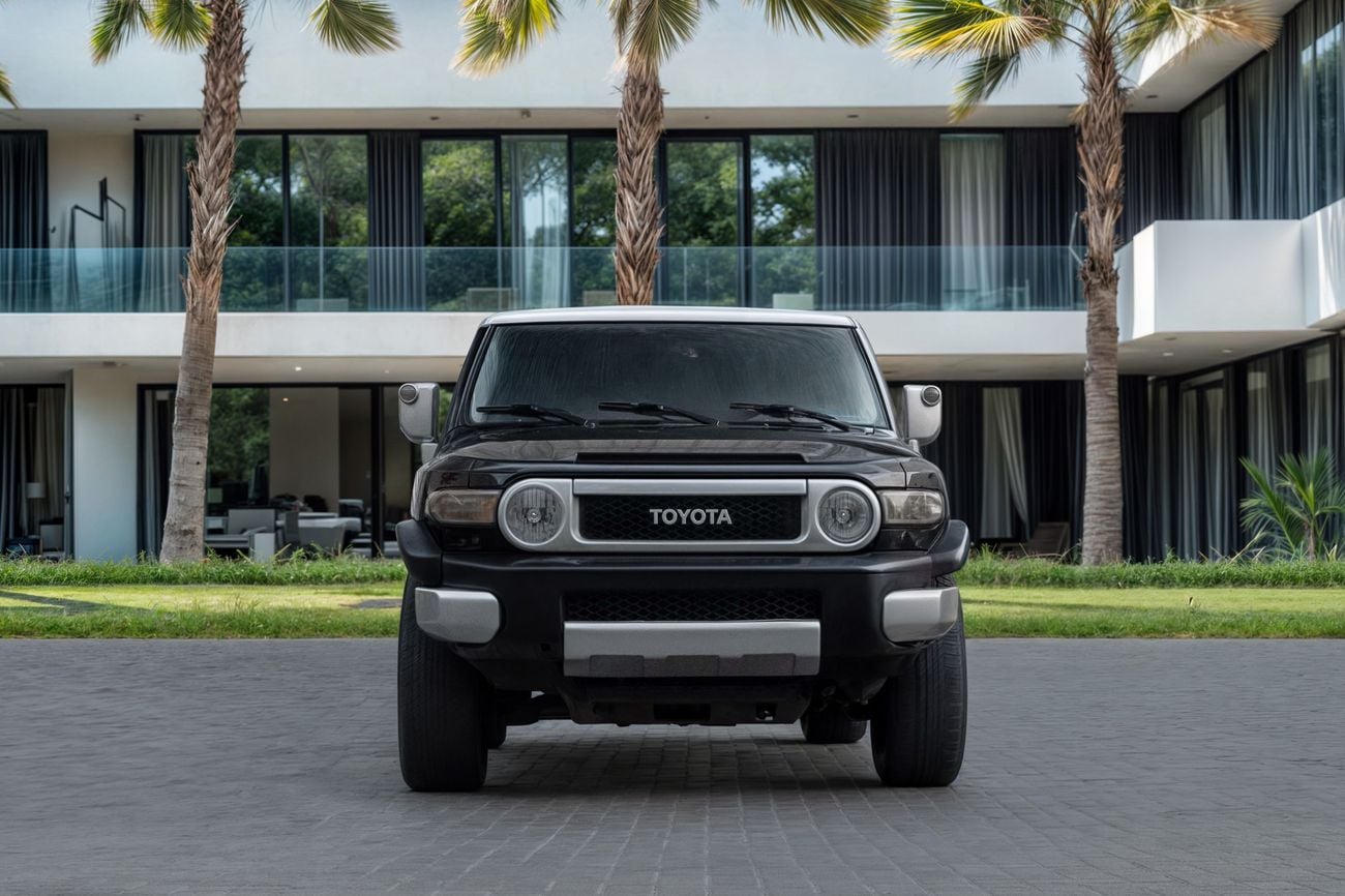 تويوتا إف جي كروزر Totoya FJ Cruiser GXR | 2,938 P.M | 0% Downpayment | IMMACULATE!