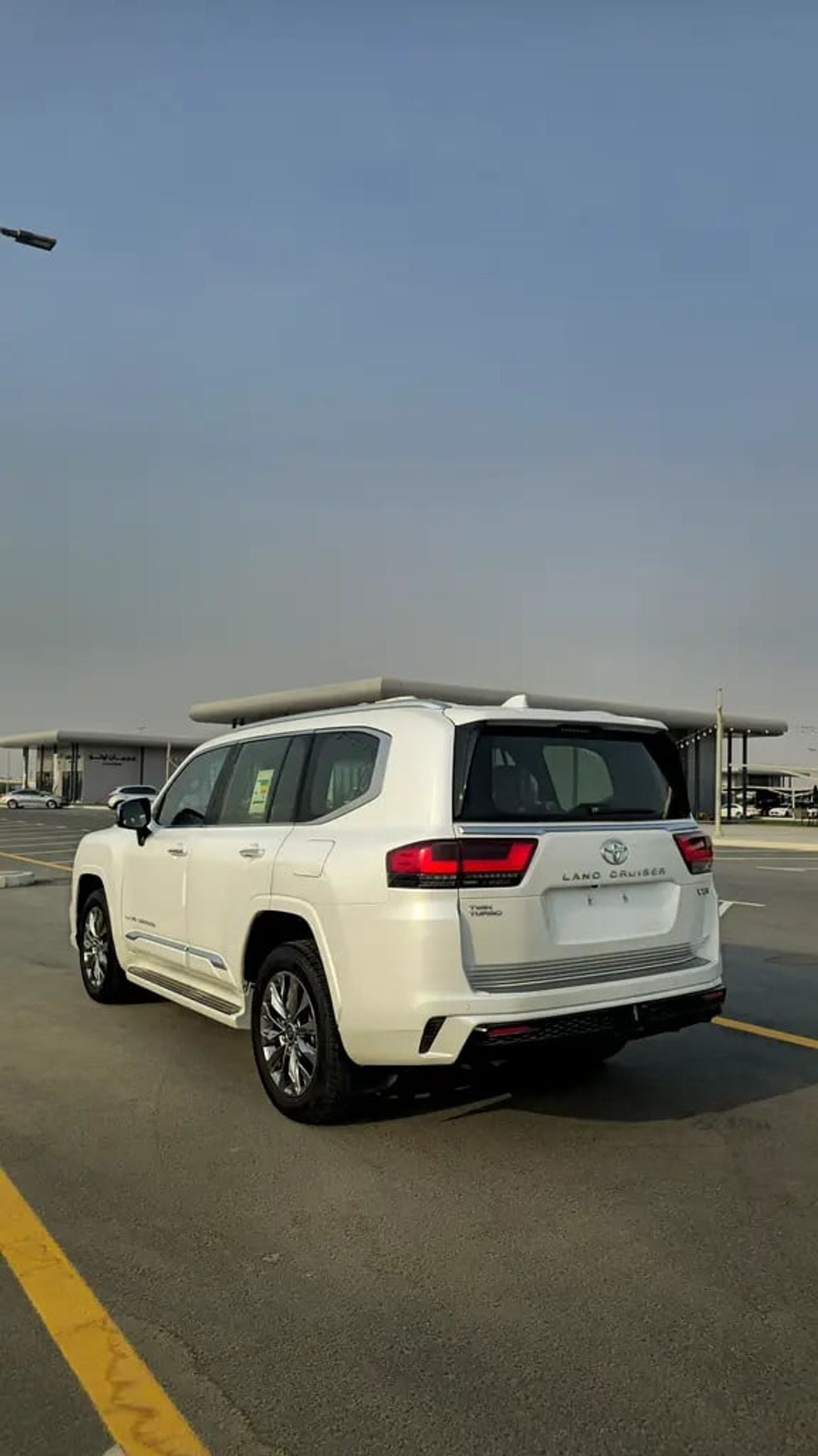 Toyota Land Cruiser VXR | GCC Specs | Brand
