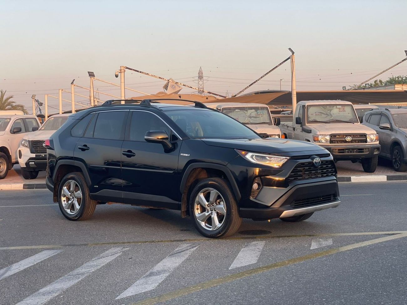 Toyota RAV4 2021 Toyota Rav4 XLE Premium+ Hybrid Fuel Full Option - 4x4 AWD - Super Clean -