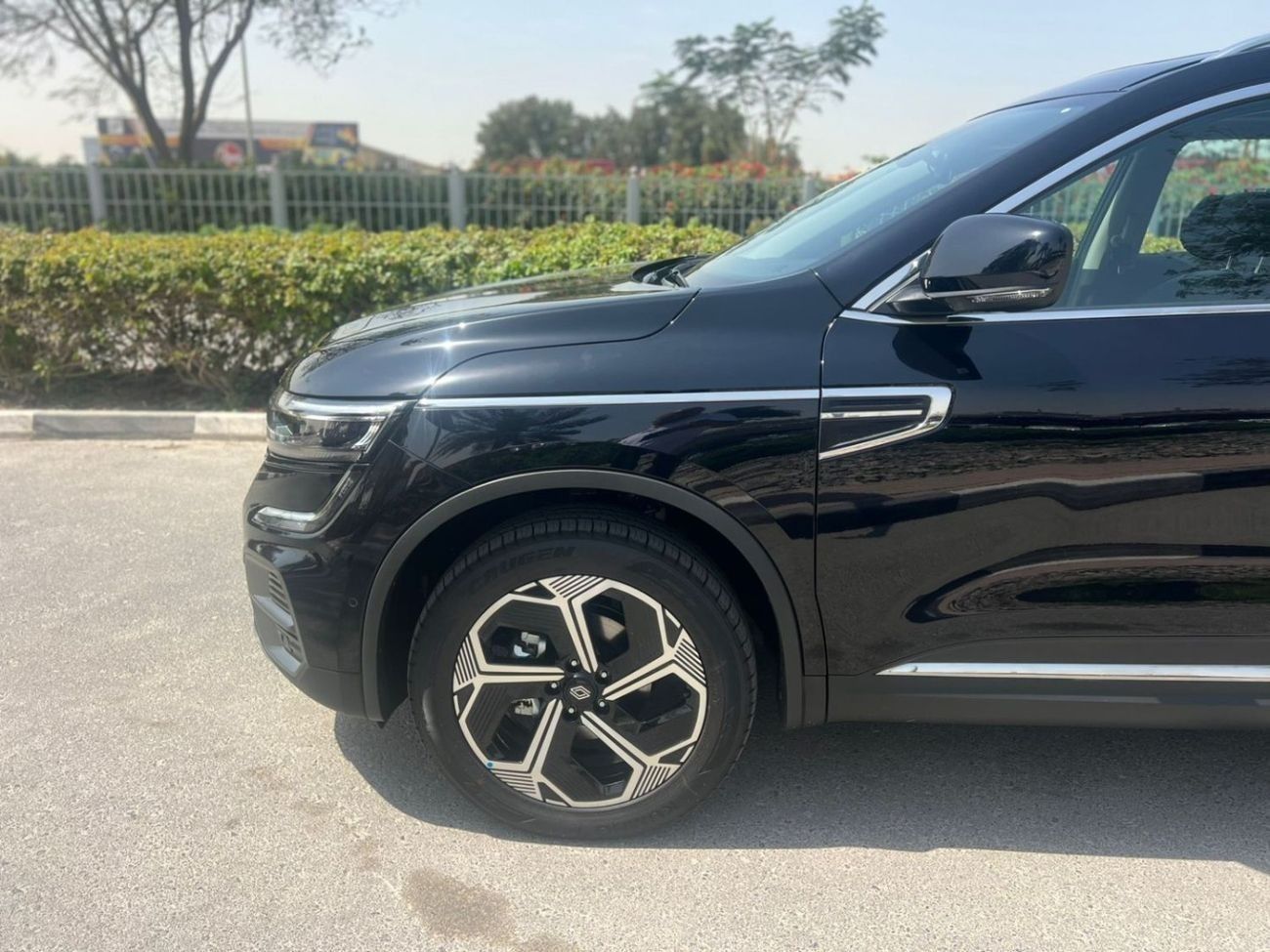 رينو كوليوس LE 2.5L