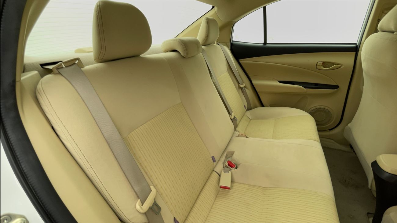 تويوتا يارس SE 1.5 | بدون دفعة مقدمة | اختبار القيادة في المنزل