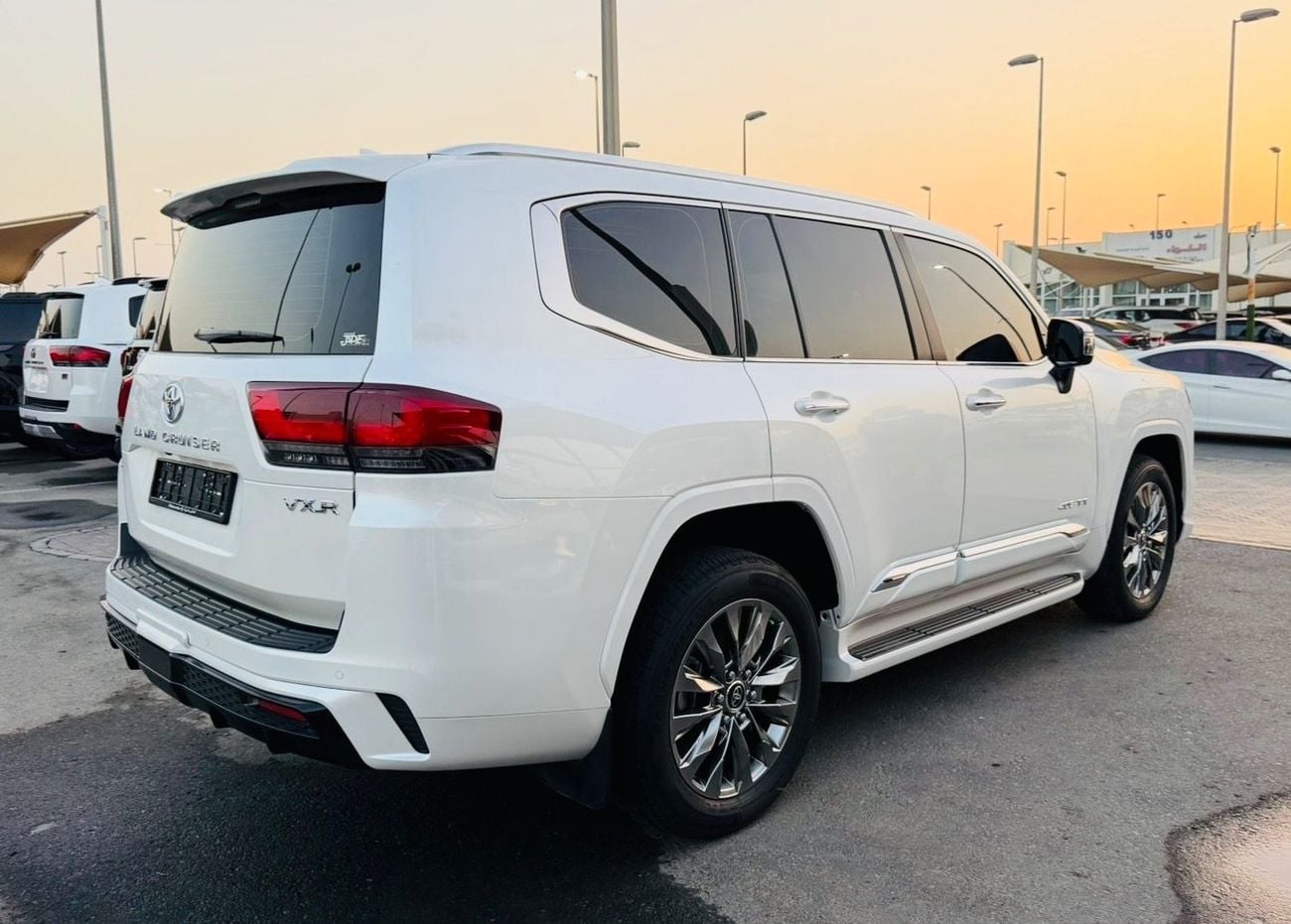 تويوتا لاند كروزر VXR