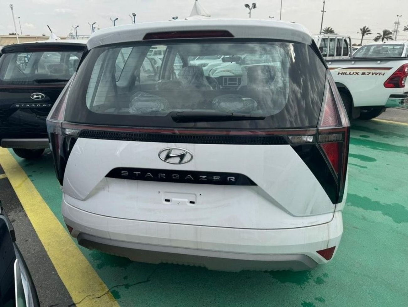 هيونداي جراند ستاريكس HYUNDAI STARGAZER 1.6L PETROL 7 SEATS 2024