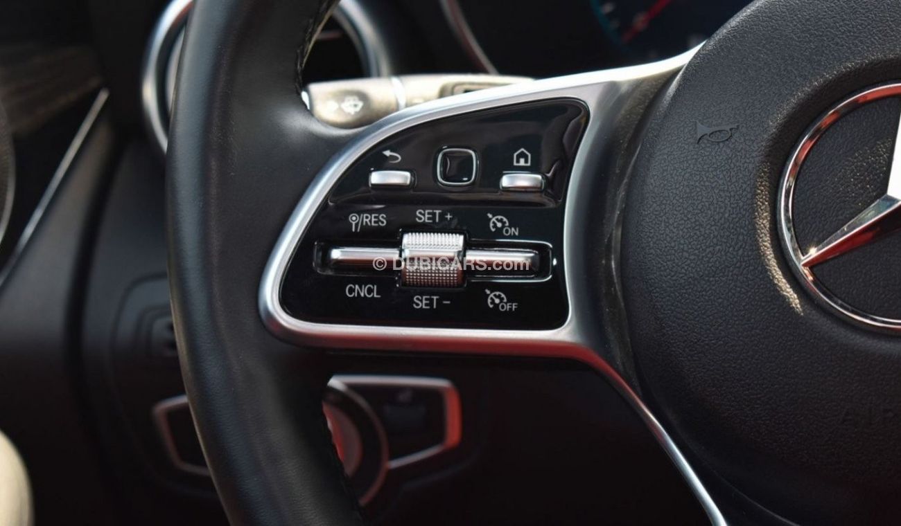 مرسيدس بنز GLC 300 4MATIC