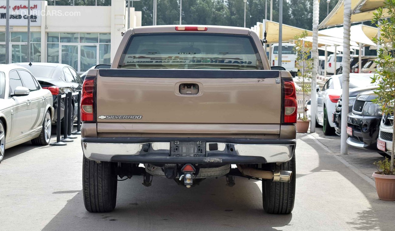 Chevrolet Silverado LS