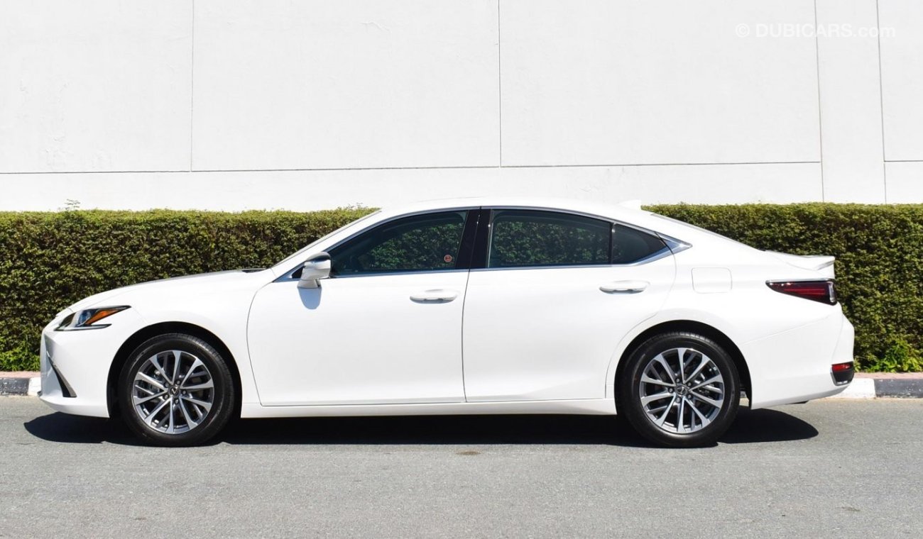 Lexus ES 300 ES300H Hybrid. Local Registration + 10%