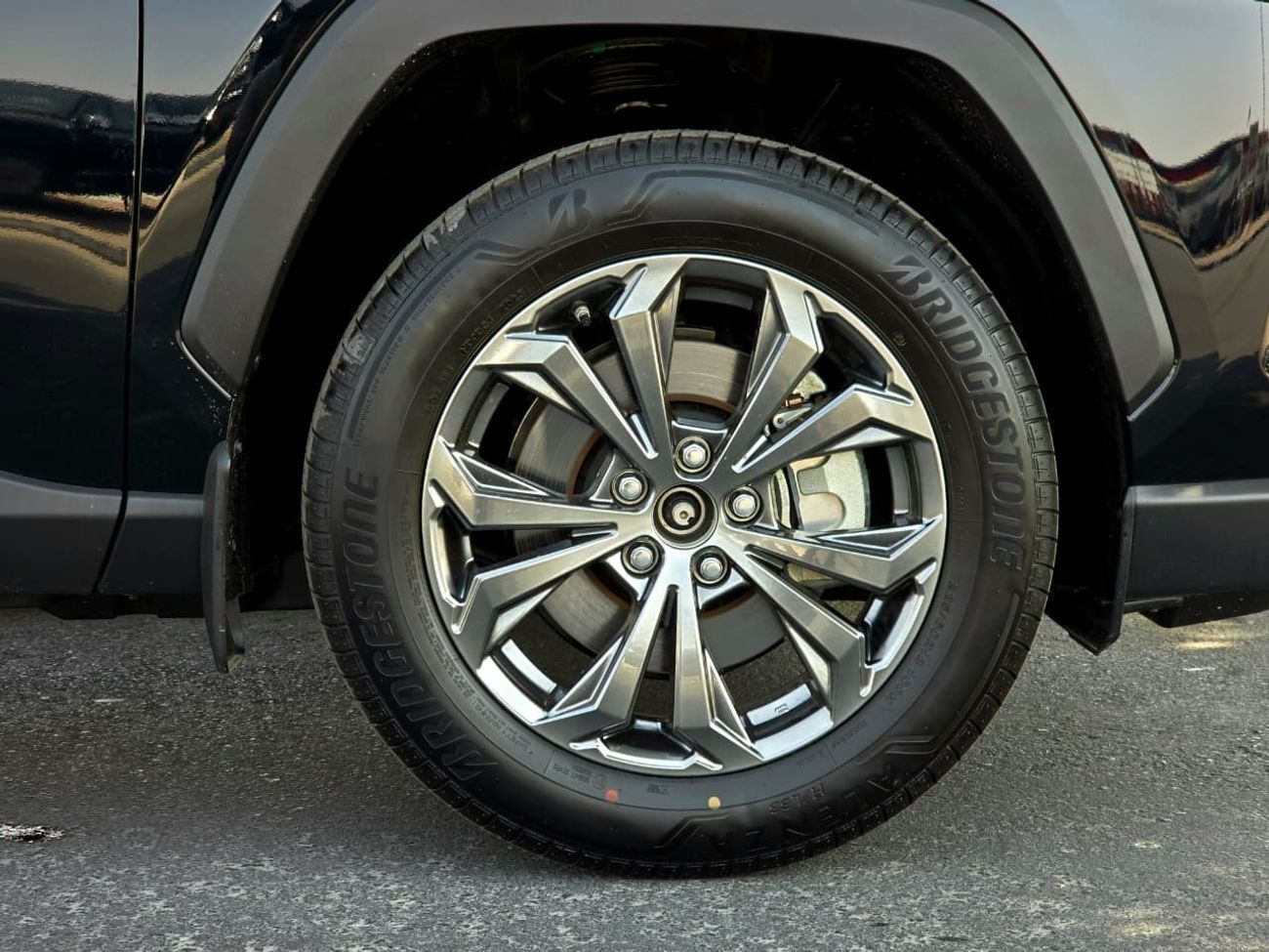 Toyota RAV4 TOYOTA RAV4 2.5 HYBRID - XLE - G - MID OPTIONS - 2025 MODEL