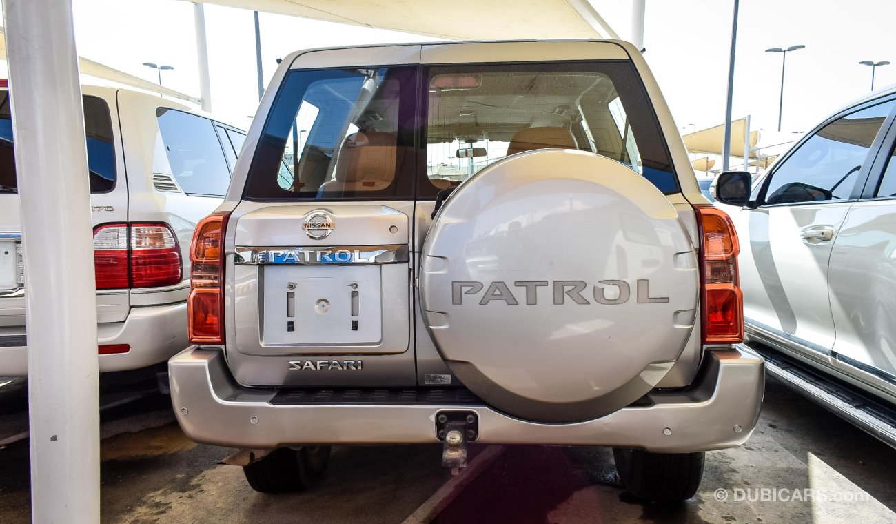 Nissan Patrol Safari