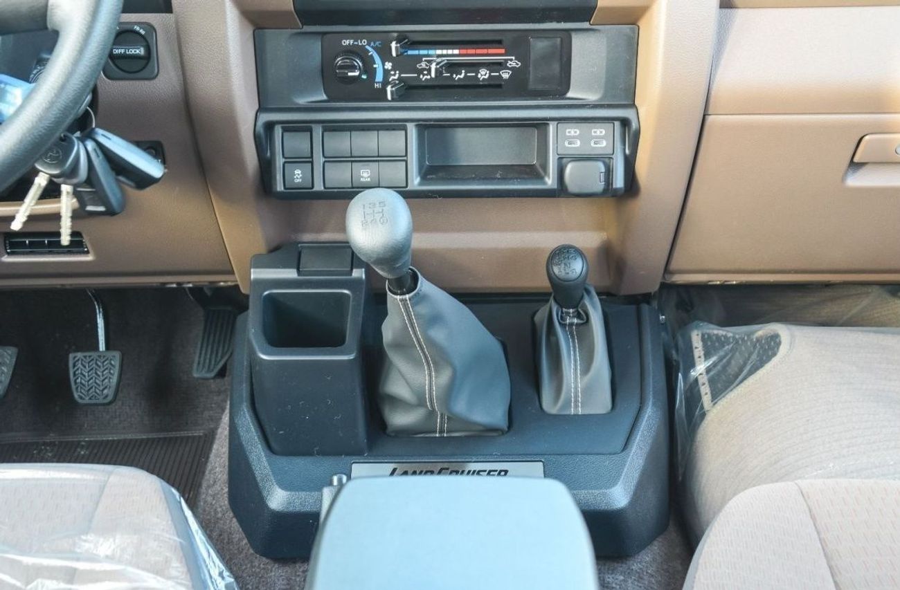 Toyota Land Cruiser TOYOTA LAND CRUISER 76 4.0L V6 4WD MT 5DOOR SUV 2024