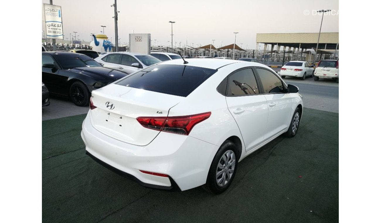 Hyundai Accent Hyundai accent 2020 GCC 1.6