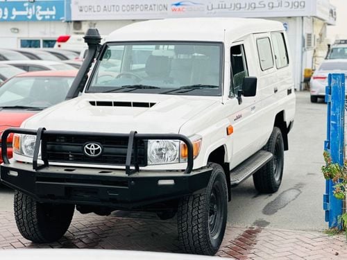 Toyota Land Cruiser 70