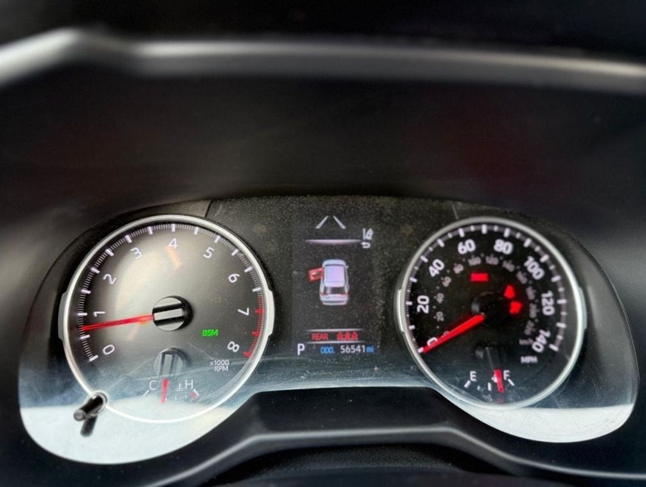 تويوتا راف ٤ XLE leather seats, push start