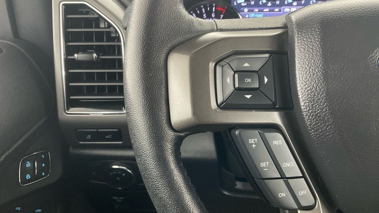 Ford Expedition 3.5 XLT AUTO NAV LTHR | Guaranteed Warranty | 0 Down Payment
