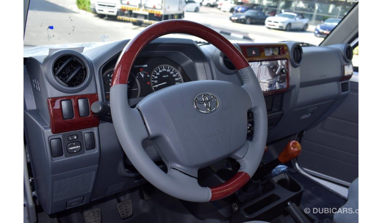 Toyota Land Cruiser Pick Up Single Cab LX V6 4.0L PETROL 4WD Manual