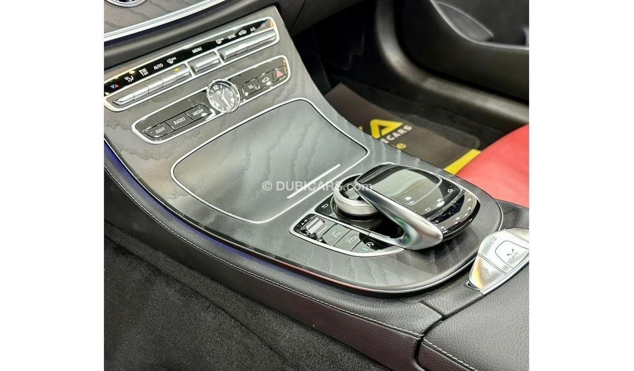 Mercedes-Benz E 200 Coupe 2019 Mercedes-Benz E200 AMG Carbriolet, September 2024 Mercedes Warranty, Mercedes FSH, Low Kms, GCC