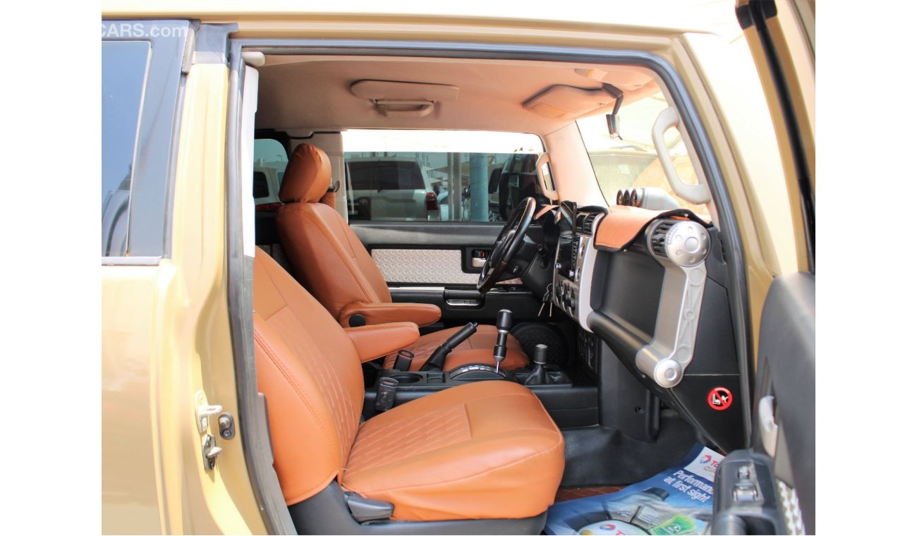 Toyota FJ Cruiser ACCIDENTS FREE - GCC - 2 KEYS - FULL OPTION - CAR IS IN EXCELLENT CONDITION