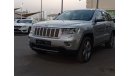 Jeep Grand Cherokee model 2012 GCC car prefect condition no need any maintenance full option full ser