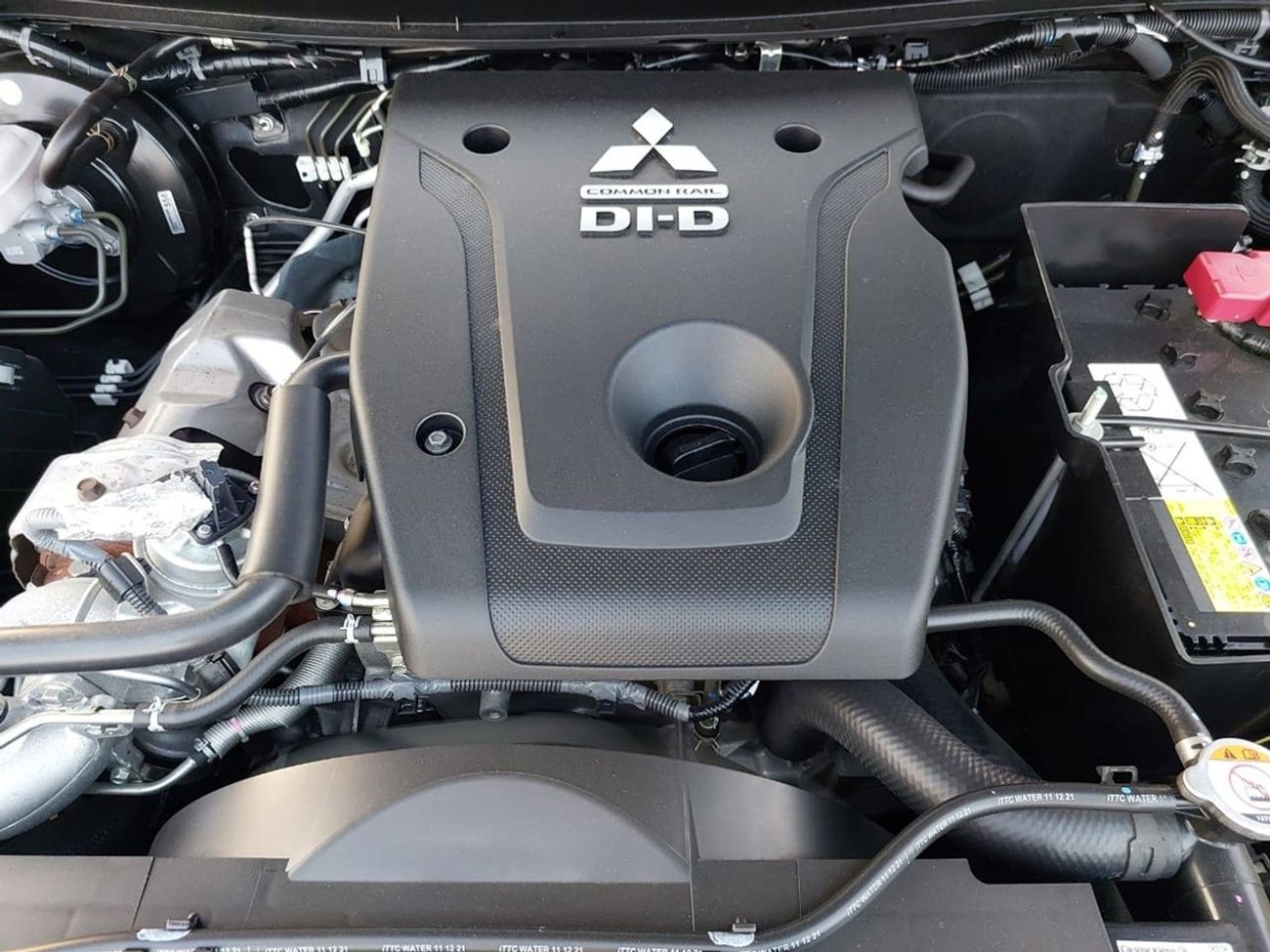 ميتسوبيشي تريتون MITSUBISHI TRITON PICK UP RHD 2021 MODEL 2.4 L DIESEL AUTOMATIC(PM20771)