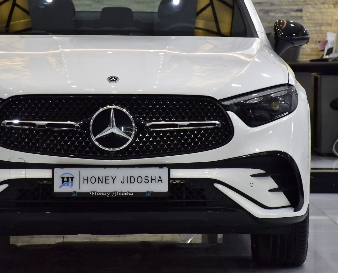 Mercedes Benz GLC200 4MATIC HIGH EXCELLENT DEAL for our Mercedes Benz GLC200 4Matic ( 2025 Model ) in White Color GCC Spe