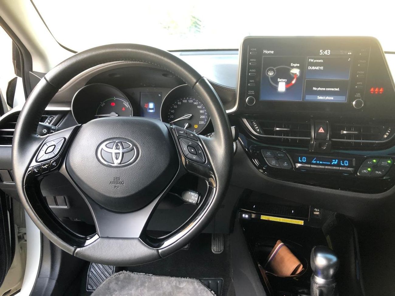 Toyota CHR Toyota C-HR Hybrid 2021 (1.8L) GCC Specs Full Option