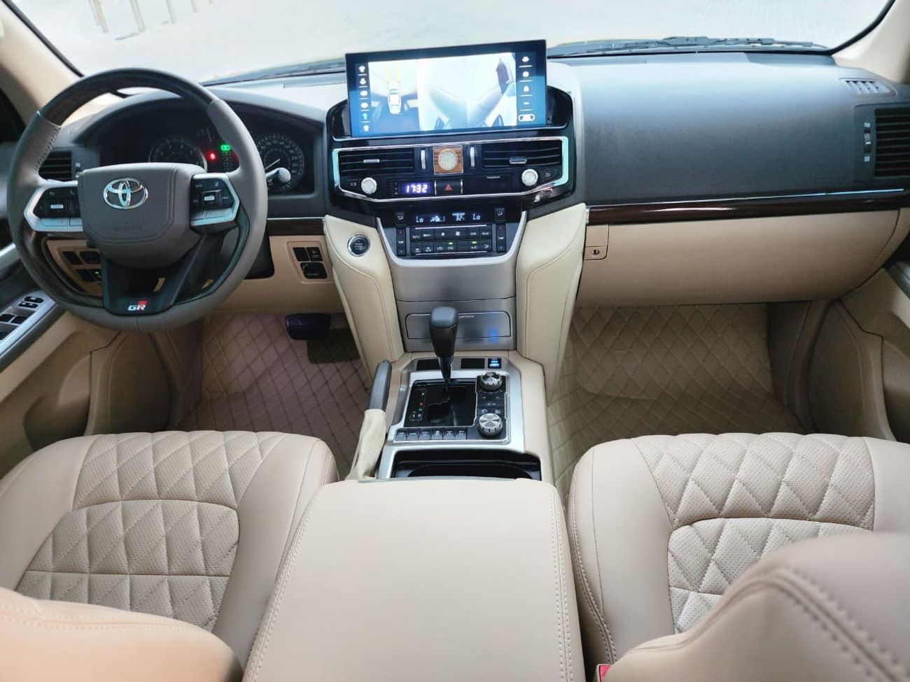 Toyota Land Cruiser GXR 4.6L UPGRADE 2024