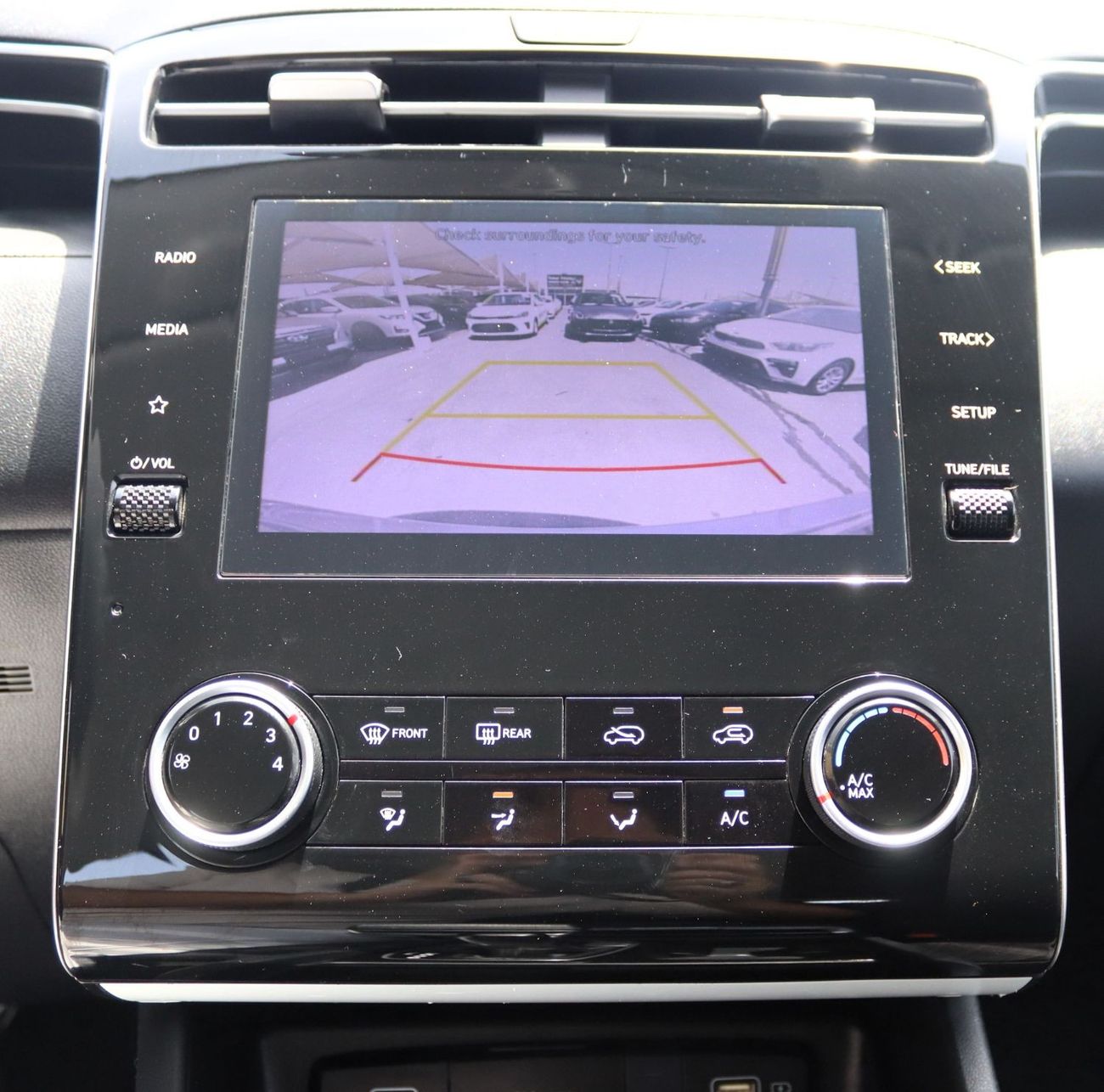 Hyundai Tucson Comfort ACCIDENTS FREE - GCC - 2000 CC - ORIGINAL PAINT - PERFECT CONDITION INSIDE OUT