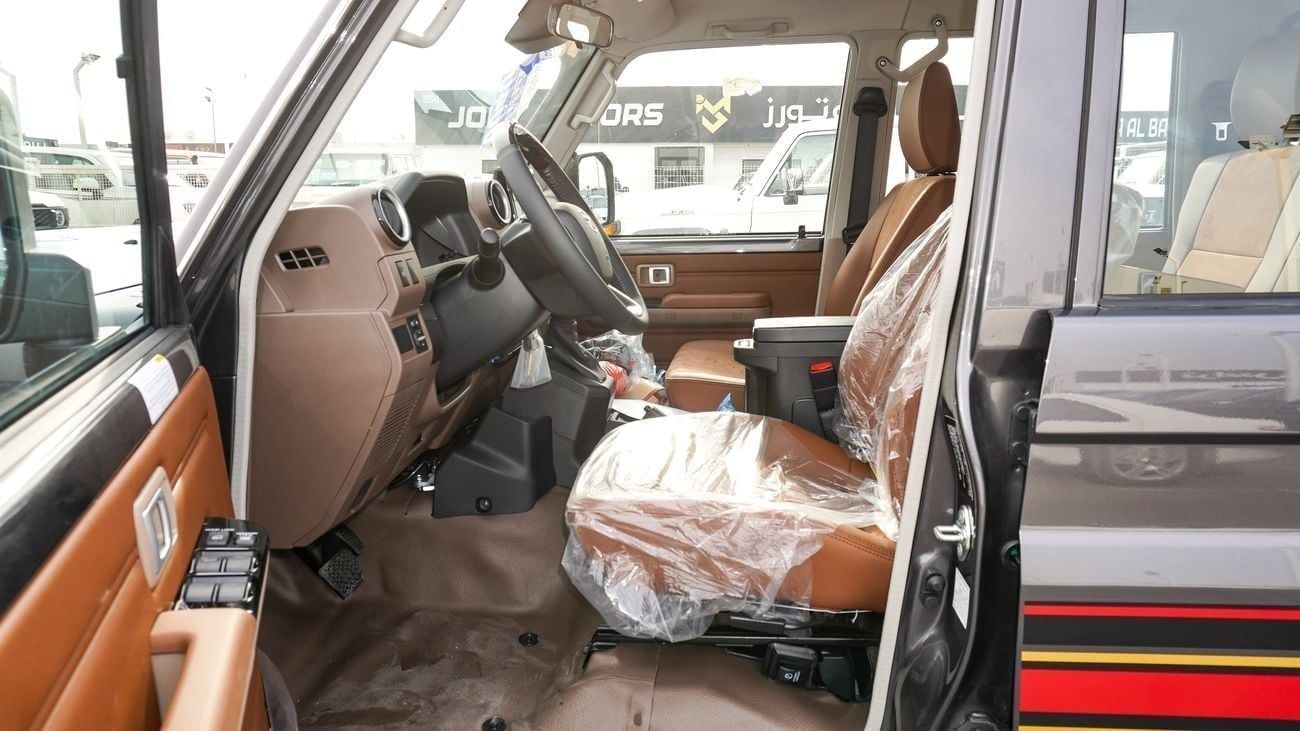 Toyota Land Cruiser Pick Up TOYOTA LC79 PICKUP D/C LX-Z1 4.0L PETROL V6 A/T FULL OPTION 2025 MODEL