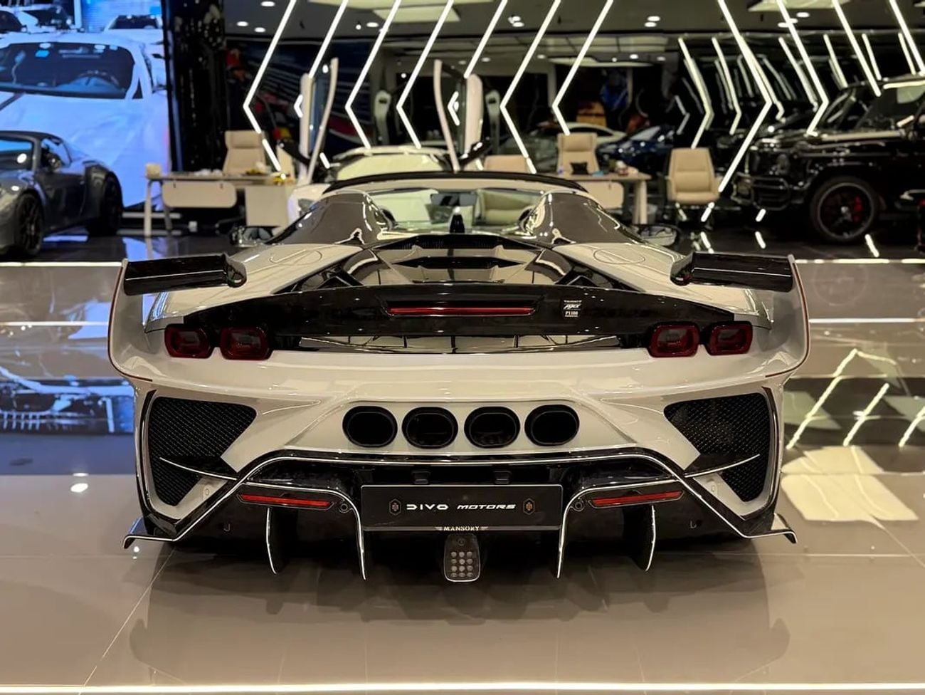 فيراري SF90 ستراديل MANSORY F9XX ONE OF ONE