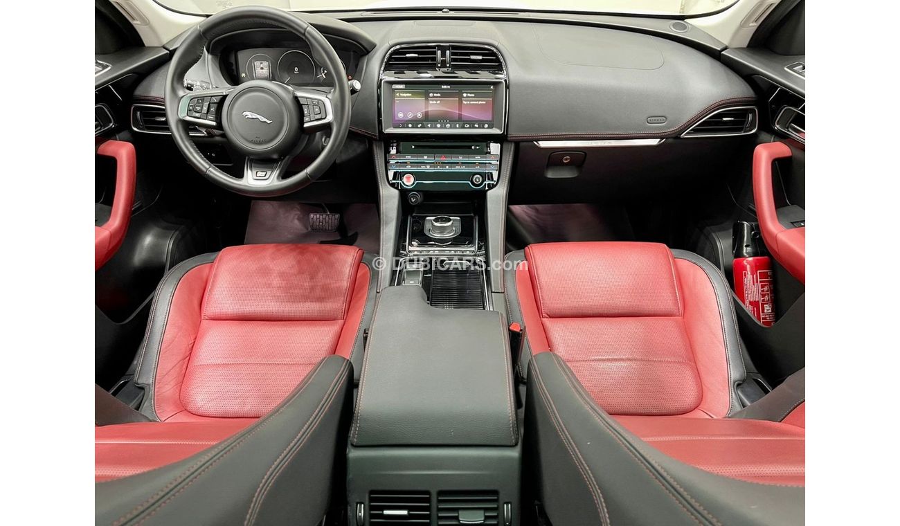 جاكوار F بيس R-سبورت
