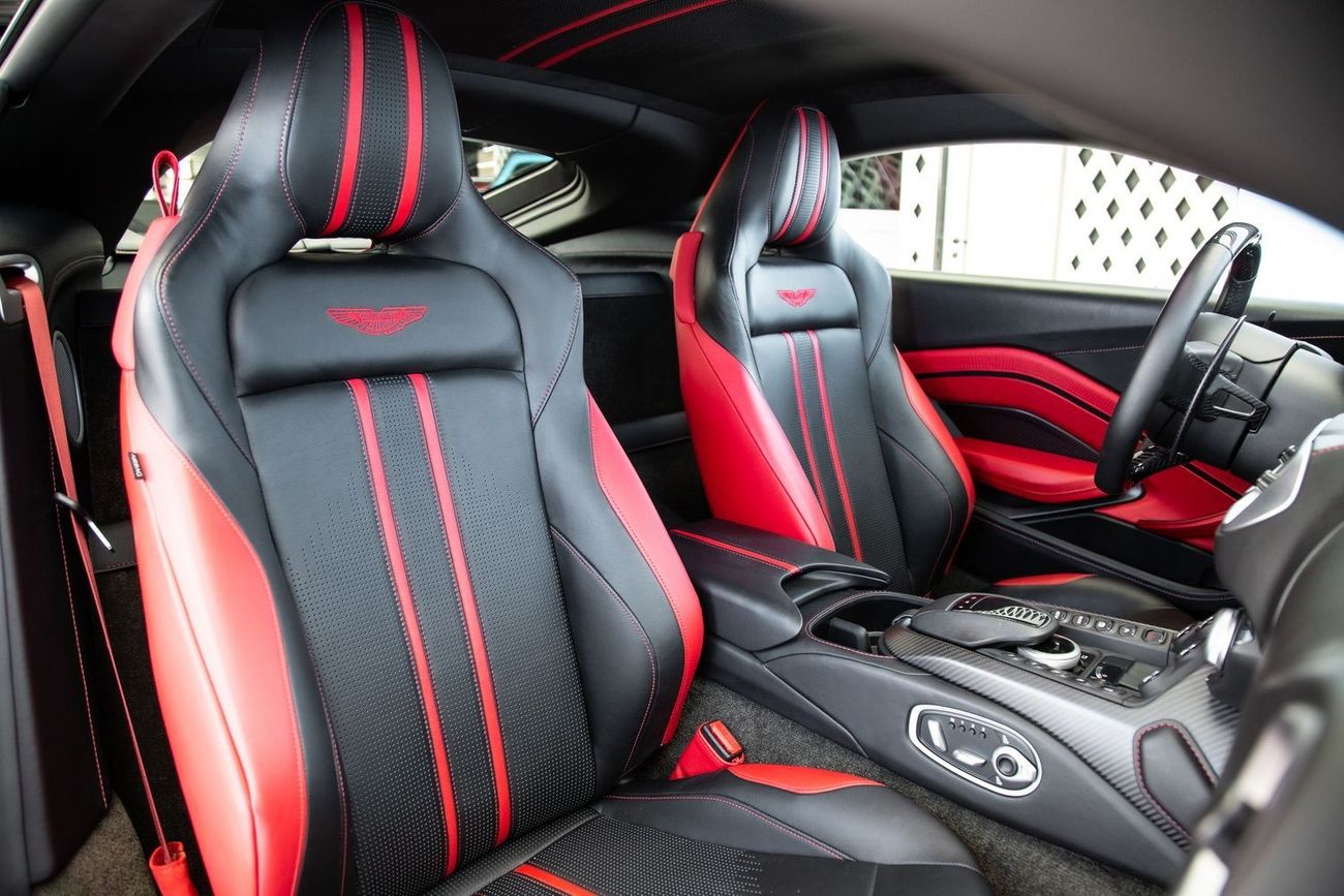 Aston Martin Vantage