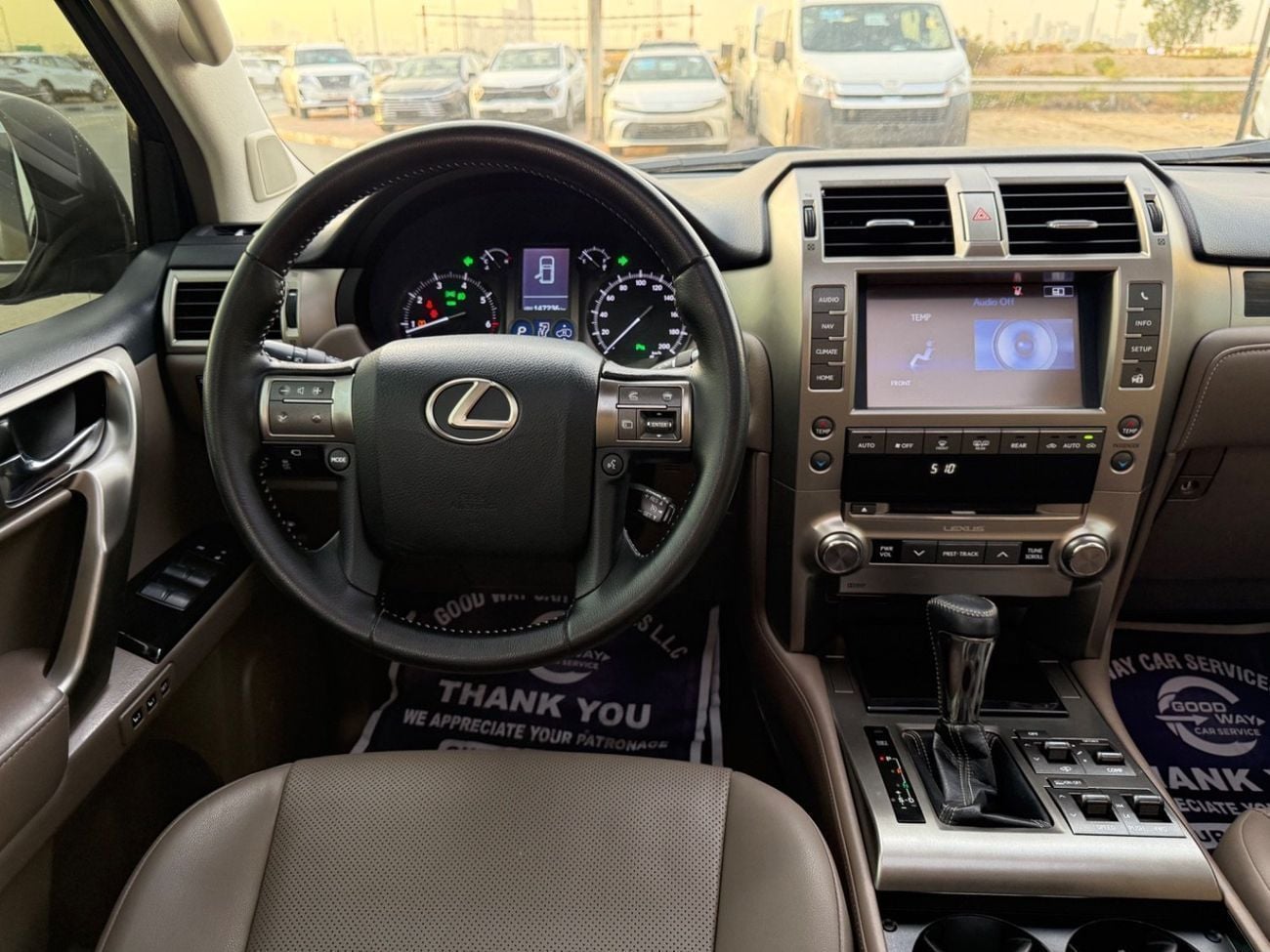 Lexus GX460 PLATINUM 2017 Prestige 4.6L FULL OPTION GCC