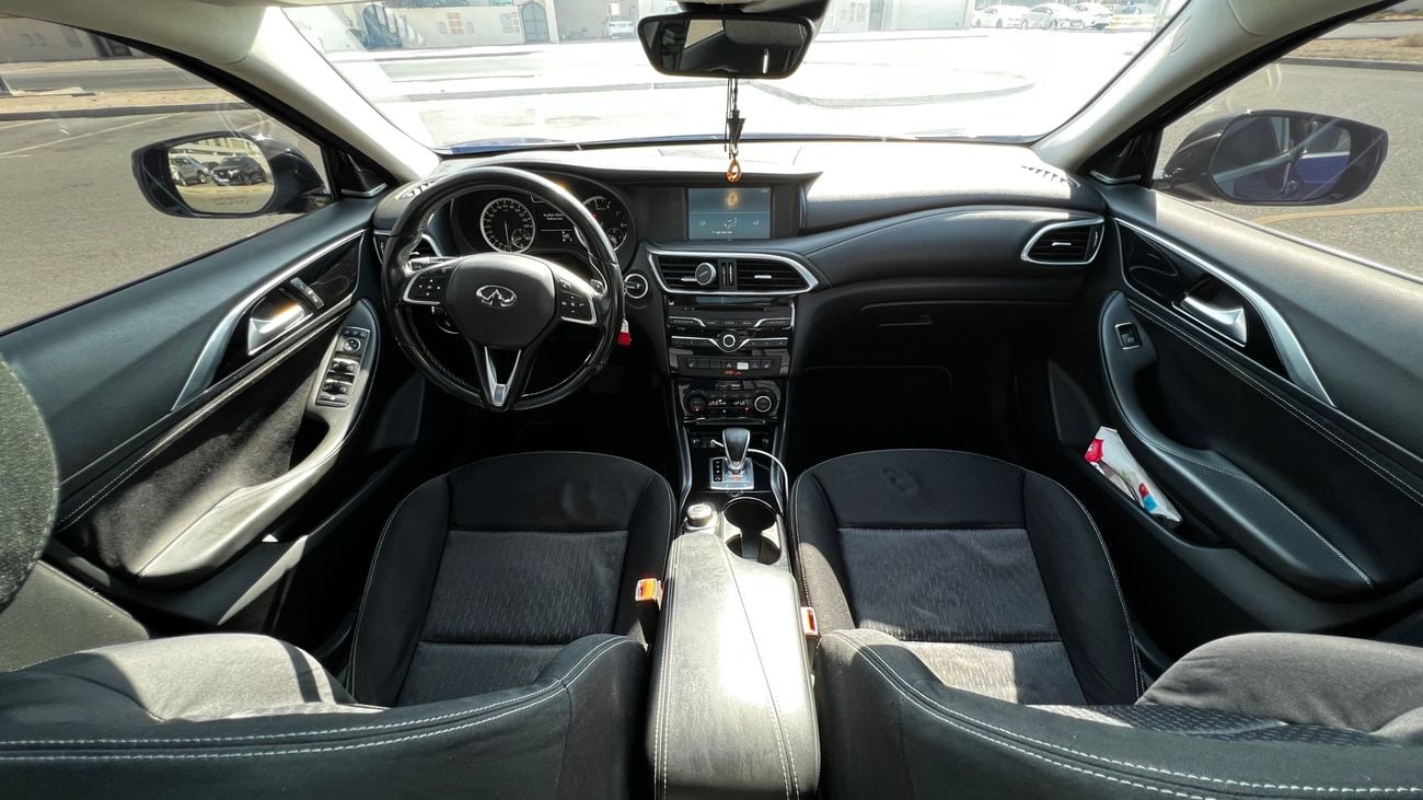 Infiniti Q30 1.6 Turbo, Panoramic Roof