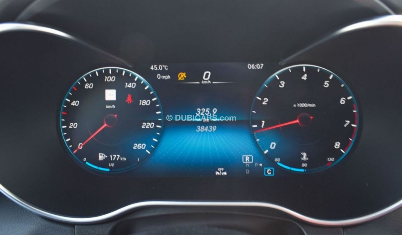 مرسيدس بنز GLC 300 4MATIC