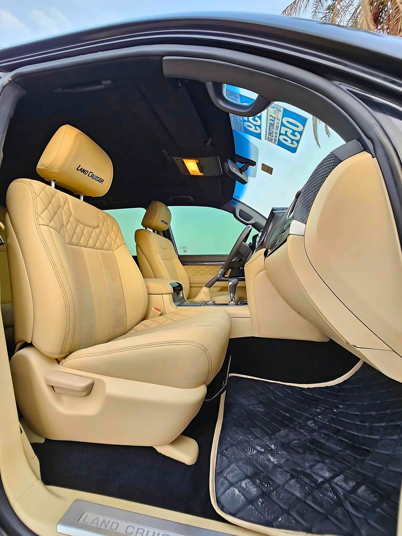 Toyota Land Cruiser GXR V6 4WD/  INTERIOR UPGRADE/ LOW  MILEAGE/ MINT CONDITION/ LOT#48220