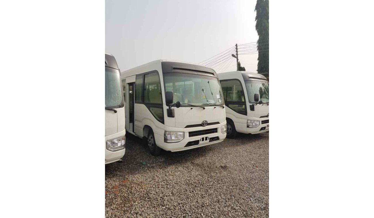 Toyota Coaster ( 4.2 DIESEL )30 ORIGINAL SEATS WITH AUTOMATIC DOOR WITH MIC