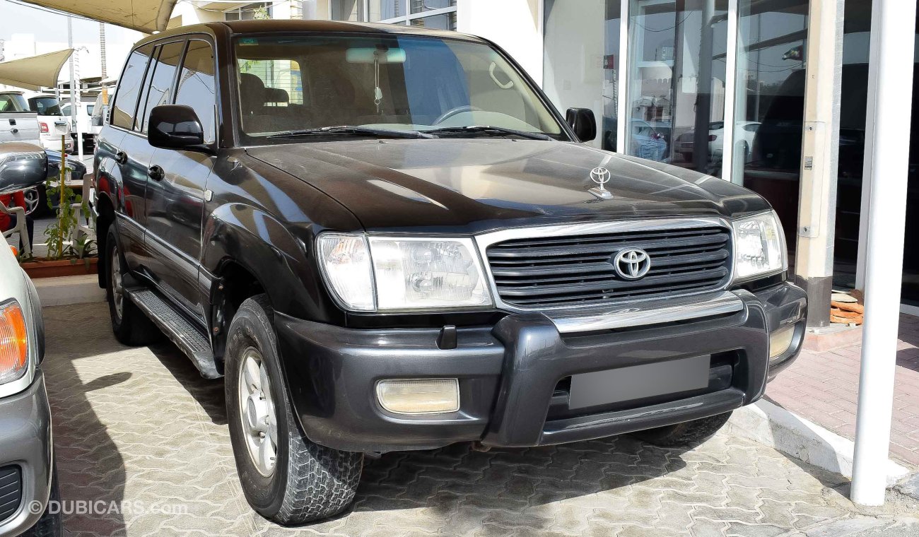 Toyota Land Cruiser VXR V8