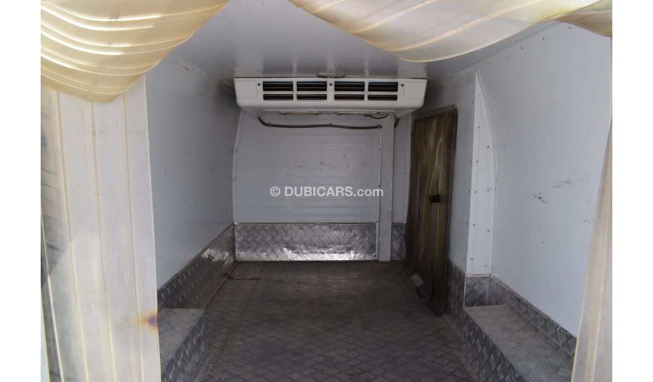 Toyota Hiace GL - Standard Roof Toyota Hiace Chiller Van,model:2018. Free of accident