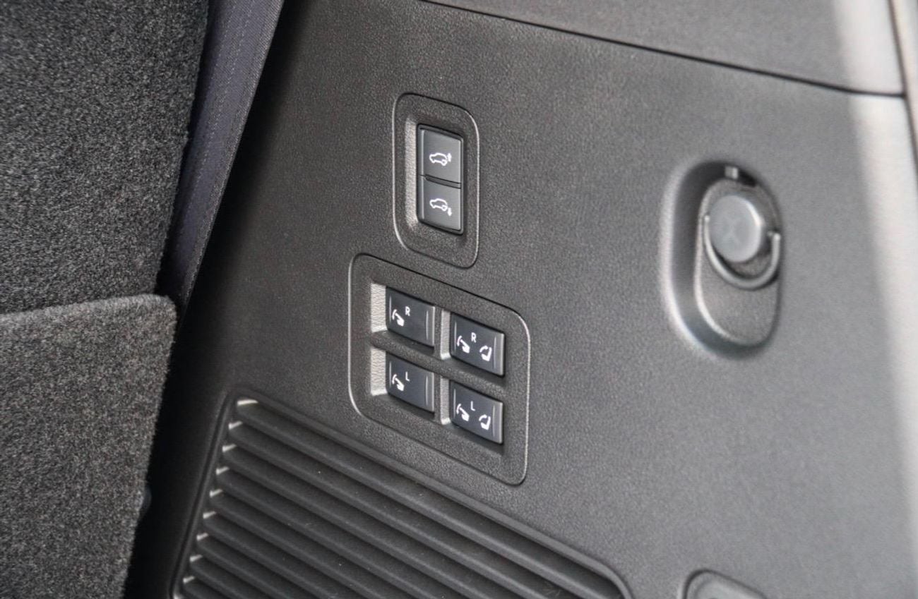 Nissan Patrol NISSAN LE PLATUNIM V6 3.5 2026 BLACK DIAMOND PEARL