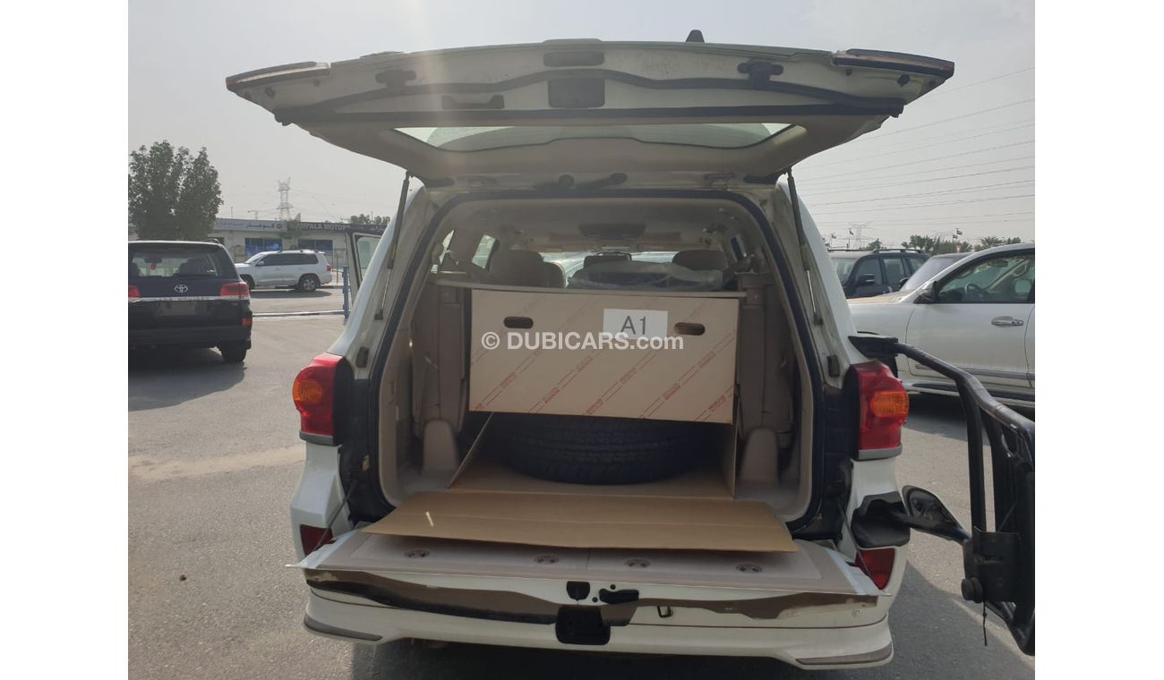 Toyota Land Cruiser BRAND NEW 4.0L GXR WITH DOUBLE SPARE TYRE, ELECTRIC WINCH AND REAR DVD AFTER MARKET