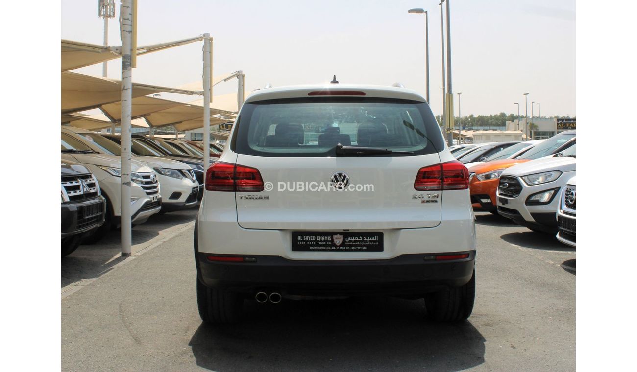 Volkswagen Tiguan SEL ACCIDENTS FREE - GCC - FULL OPTION - 2000 CC - PANORAMIC SUNROOF - ORIGINAL PAINT