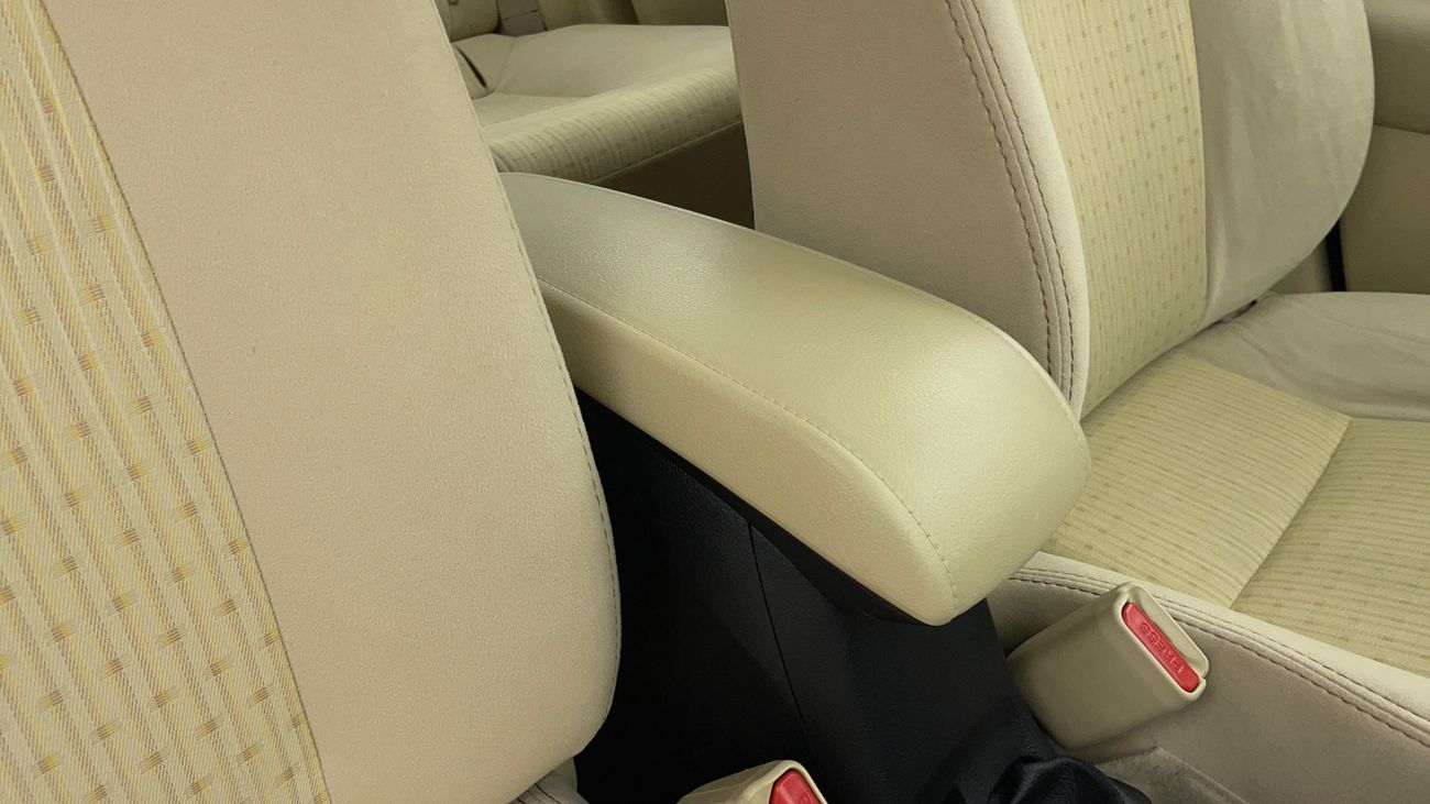 تويوتا يارس SE 1.5 | بدون دفعة مقدمة | اختبار قيادة مجاني للمنزل