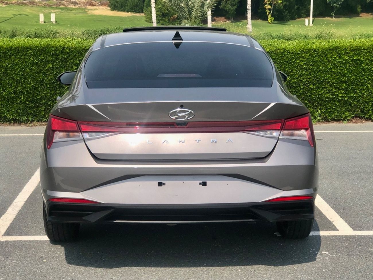 هيونداي إلانترا Hyundai Elentra ( 2.0L) 2023 Sunroof Original paint