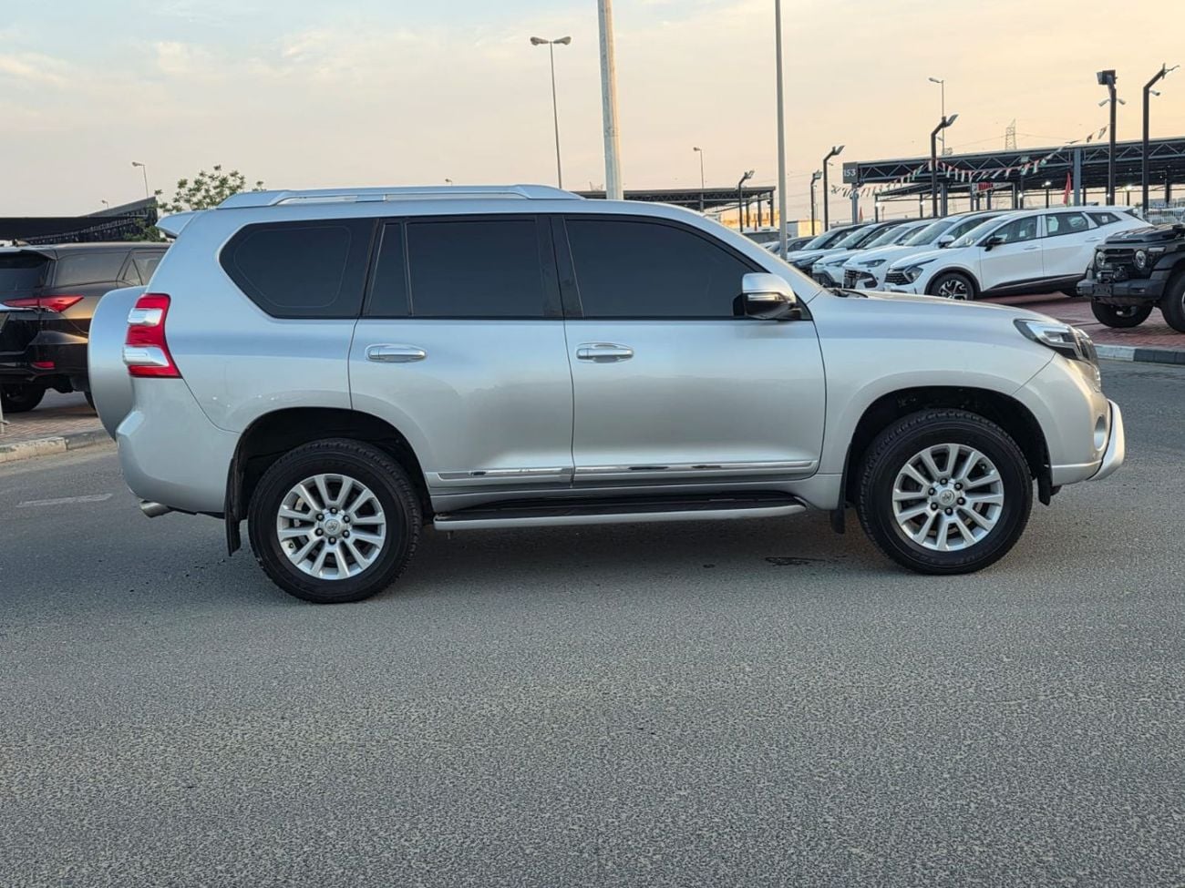 Toyota Prado VXR 4.0L 4WD ,ONLY FOR EXPORT AVAILABLE