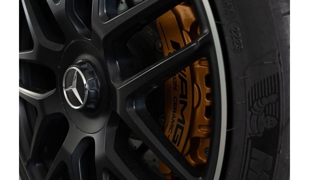 Mercedes-Benz E 63 S AMG Std 4.0L