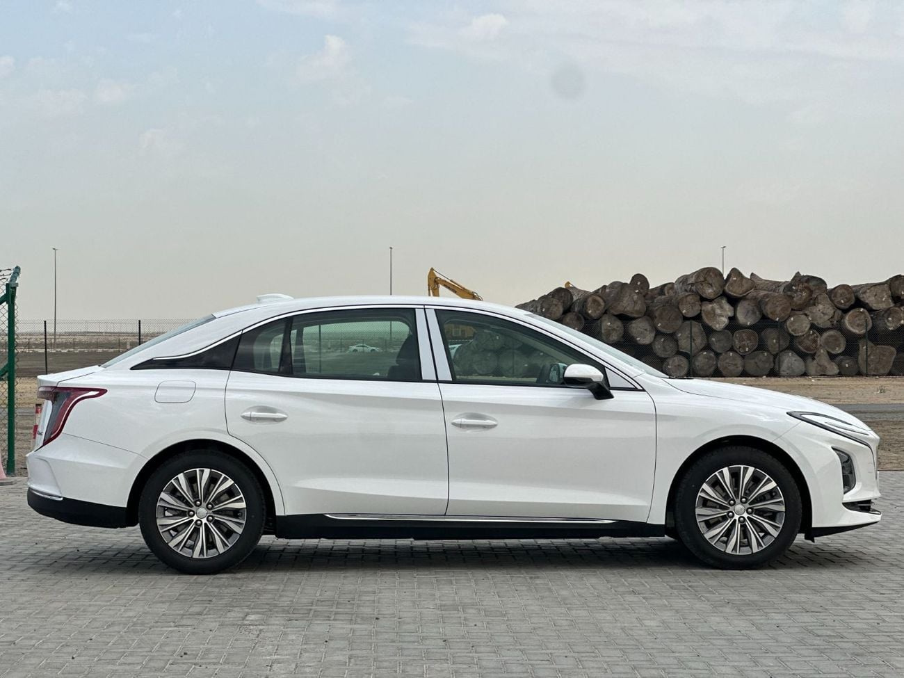 هونغشي E-QM5