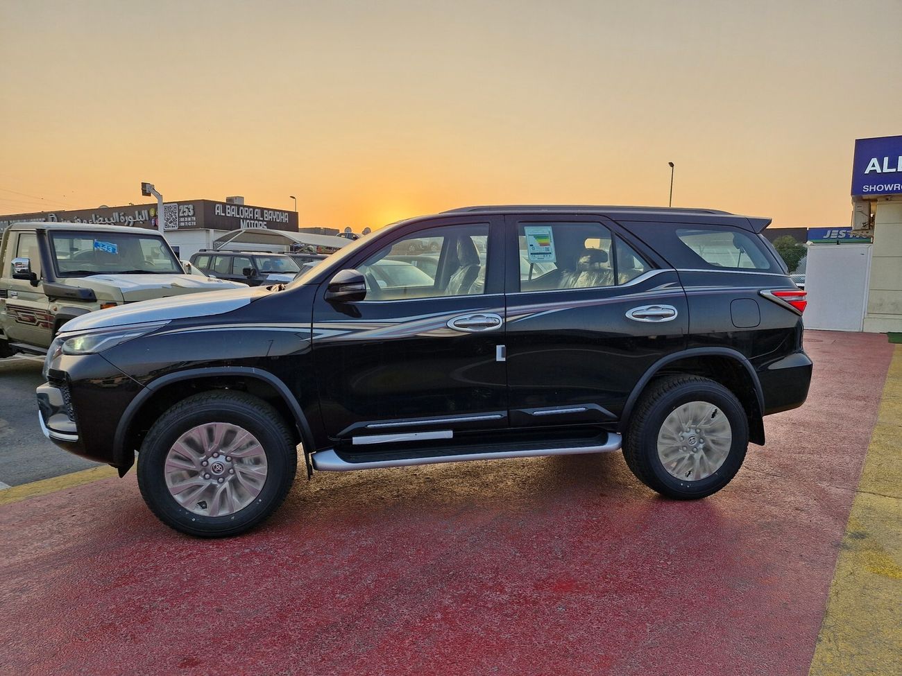 تويوتا فورتونر Toy. Fortuner 4x4 4.0L Pet - V6- A/T - 24YM – FULL