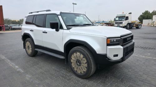 تويوتا برادو 2.4L | T/Petrol | 4x4 | Four Door | 5 Seater | Automatic