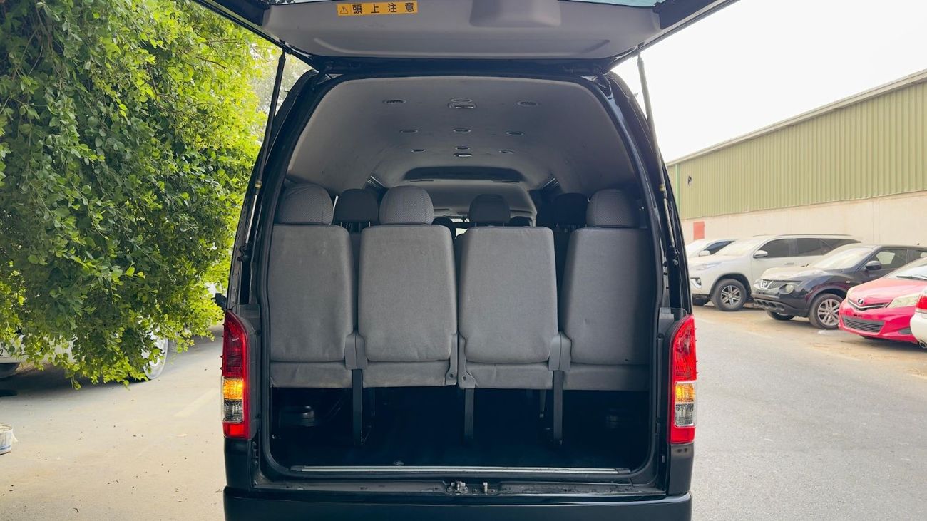 Toyota Hiace PREMIUM CONDITION | 14 SEATERS | RHD | 2018 | (AT) | 3.0L DIESEL ENGINE |  2WD