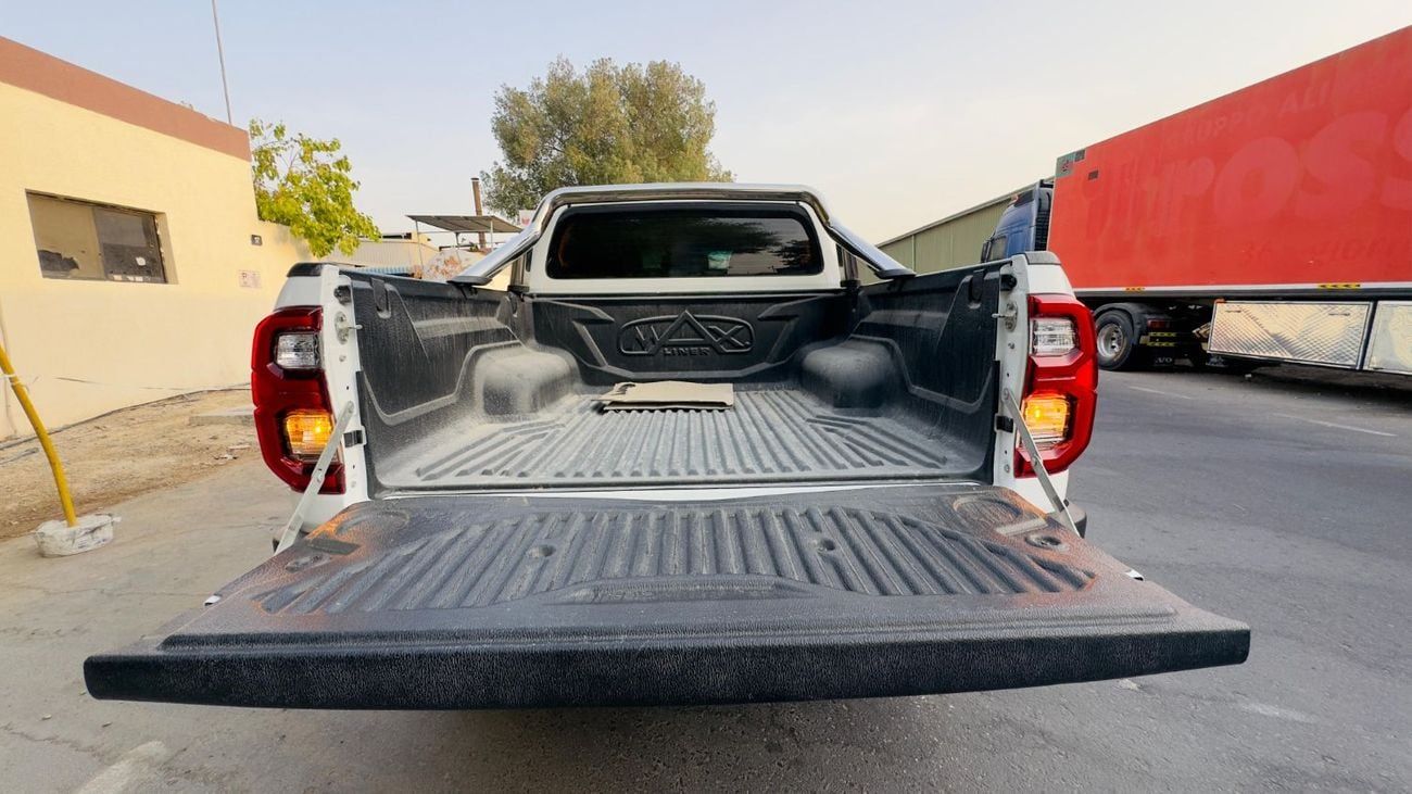 تويوتا هيلوكس -